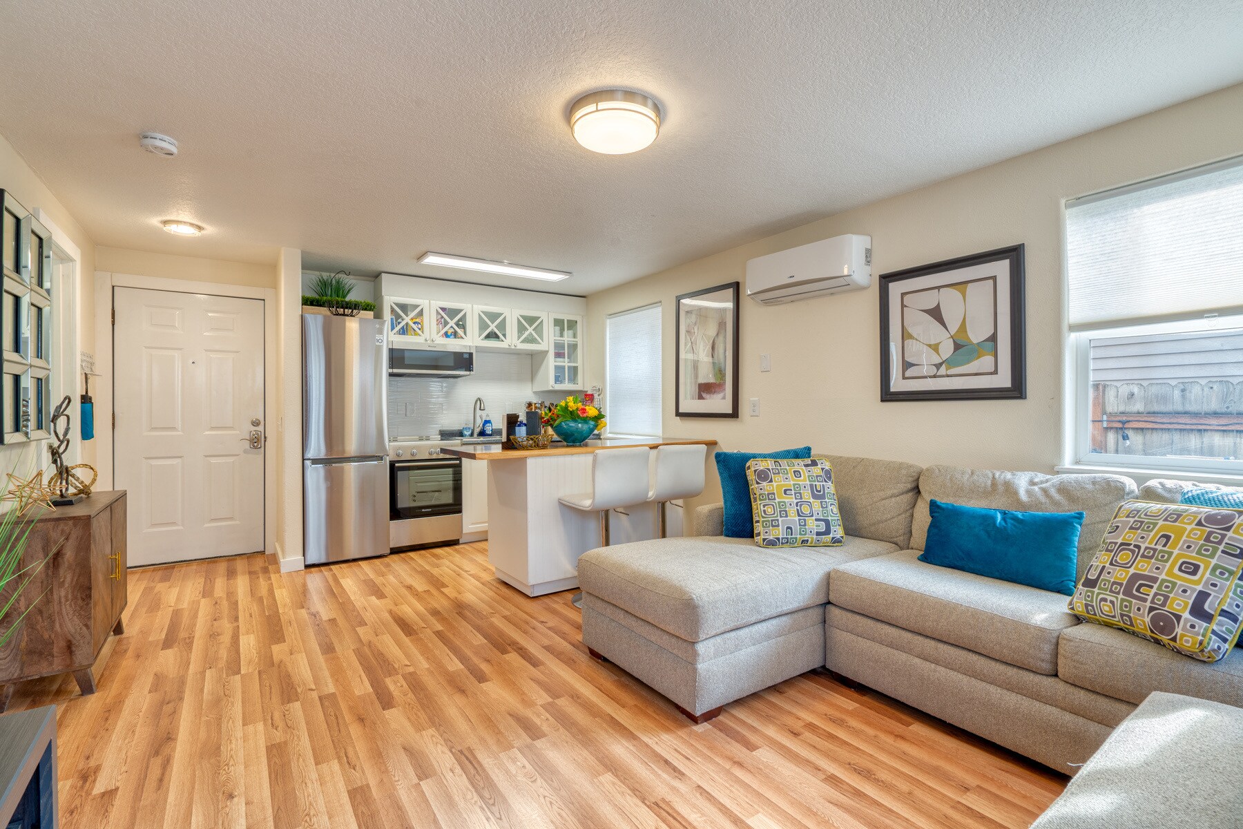 Building Photo - 1676 SE Marion St