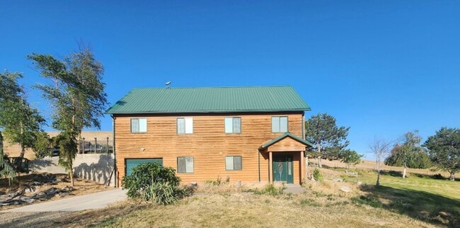 Building Photo - Panoramic Rattlesnake Hills View Home on N...