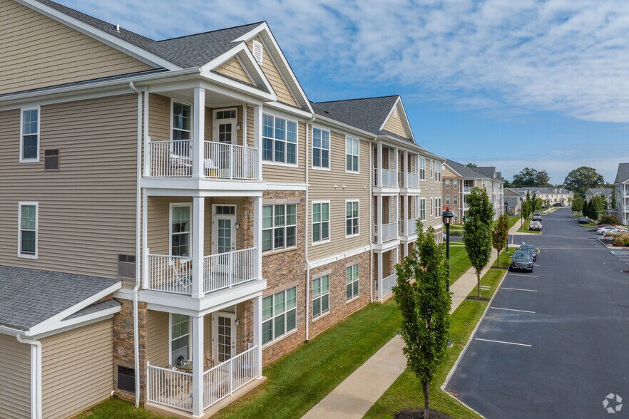 Westfield 41 Apartment Homes & Townhomes 151 Holly Dr Royersford PA