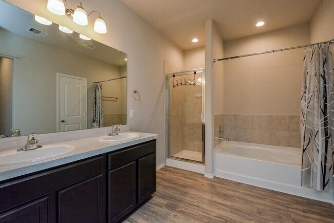 Building Photo - 6035 Purple Iris St
