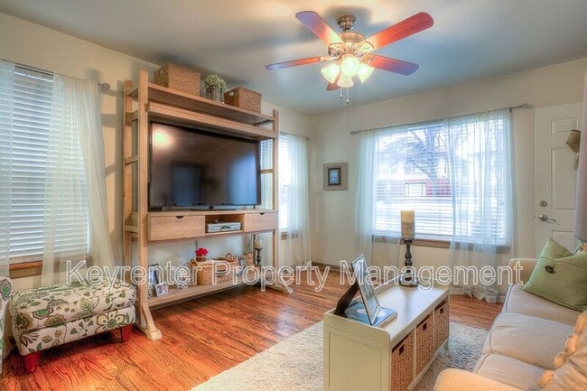 Building Photo - 1308 NW 16th St