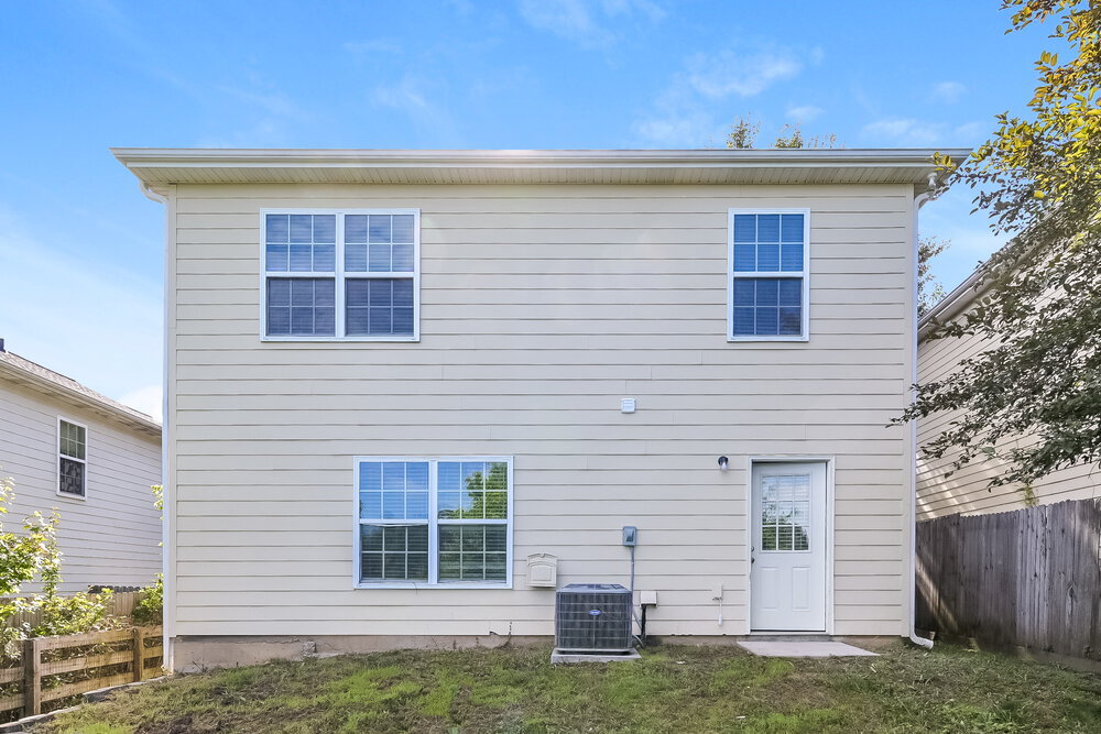 Building Photo - 122 Village Pkwy