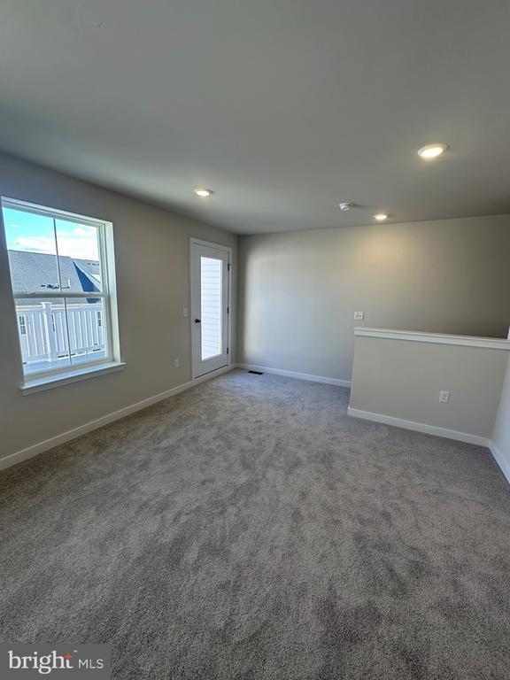 Building Photo - 17 Atkins Dr