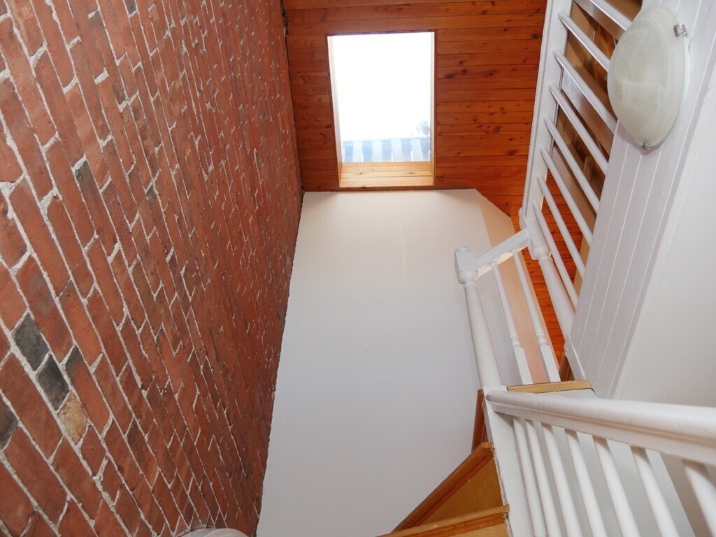 Building Photo - 45 E Springfield St