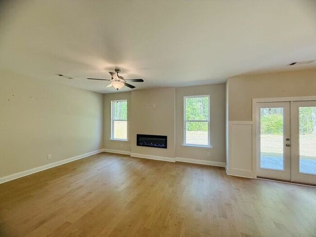 Building Photo - 4220 Easter Lily Ave