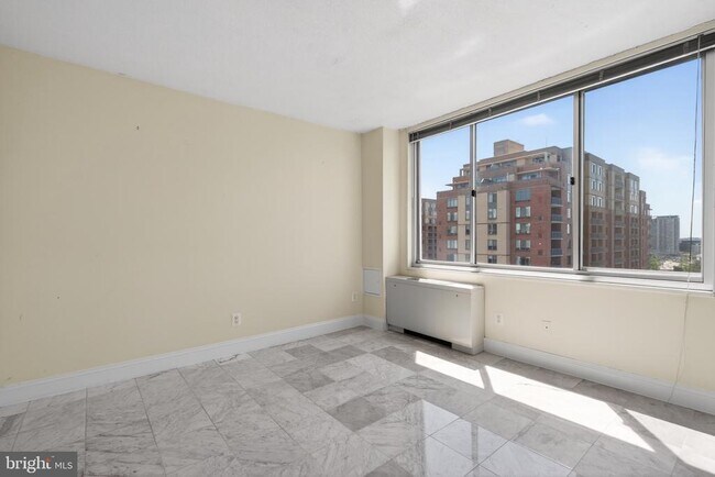 Building Photo - 11801 Rockville Pike