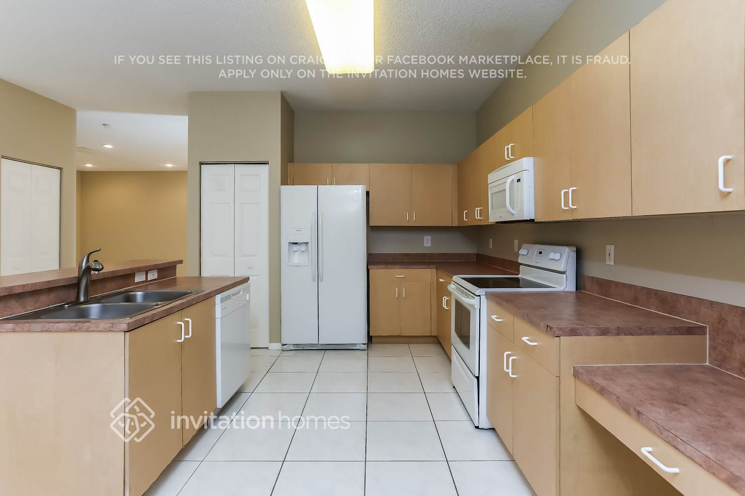 Building Photo - 3148 SW 177th Ave
