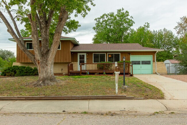 Building Photo - 17 McBurney Blvd