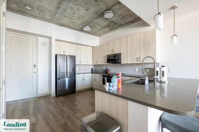 Building Photo - 151 S State St