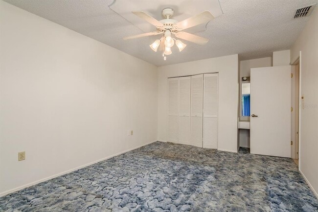 Building Photo - 10918 Freemont Dr