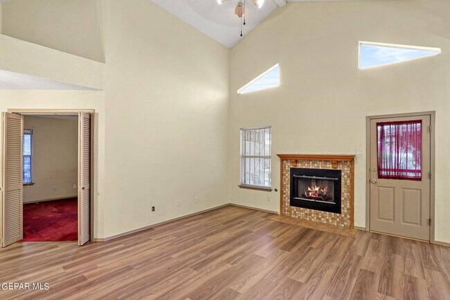 Building Photo - 11895 David Forti Dr