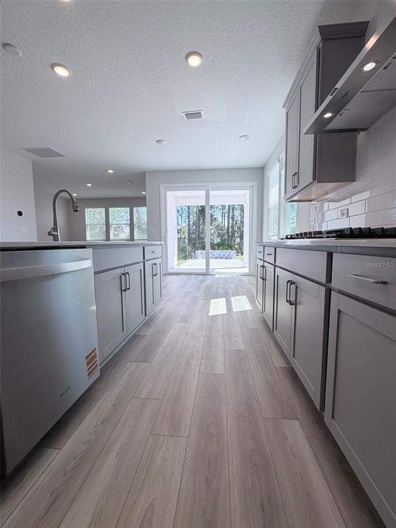 Building Photo - 36 Perseus Ave