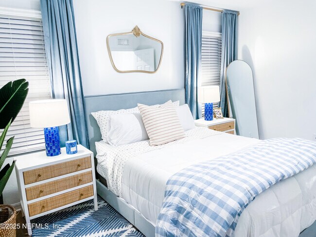 Building Photo - 28 Pamplona Dr