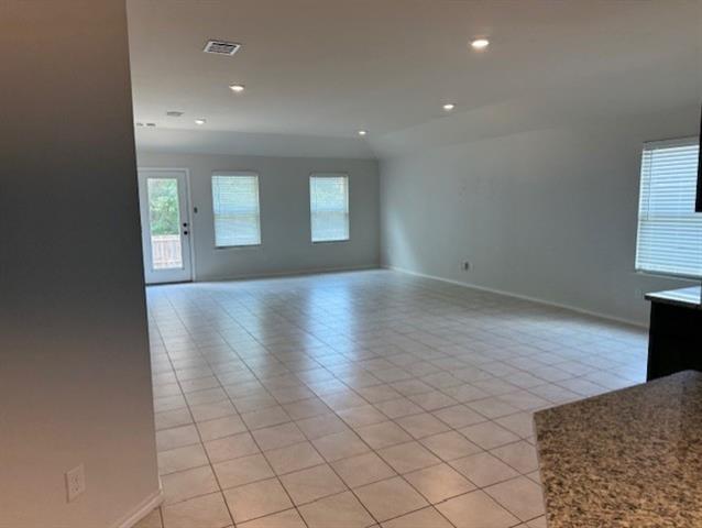 Building Photo - 1305 Meadow Creek Ct