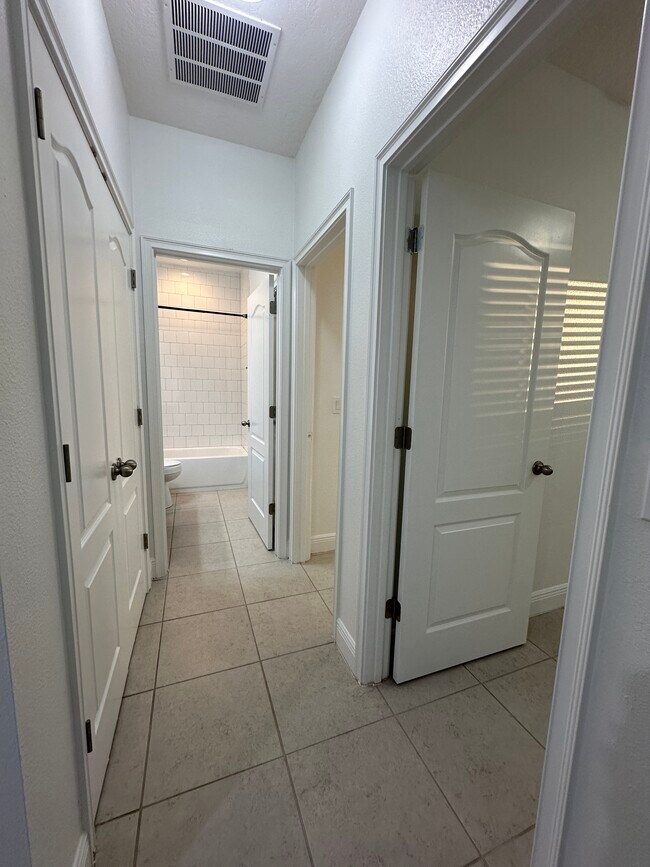 Building Photo - 15479 Sugar Citrus Dr