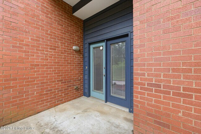 Building Photo - 2745 Grinstead Dr