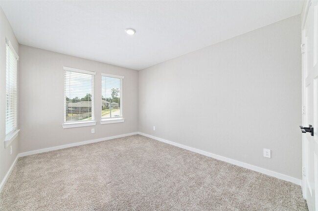 Building Photo - 10332 Rainbow Cove Ln