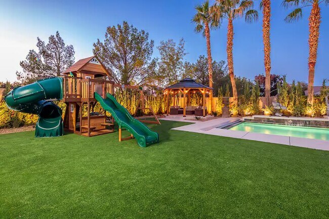 Building Photo - 1372 Peninsula Point Ave