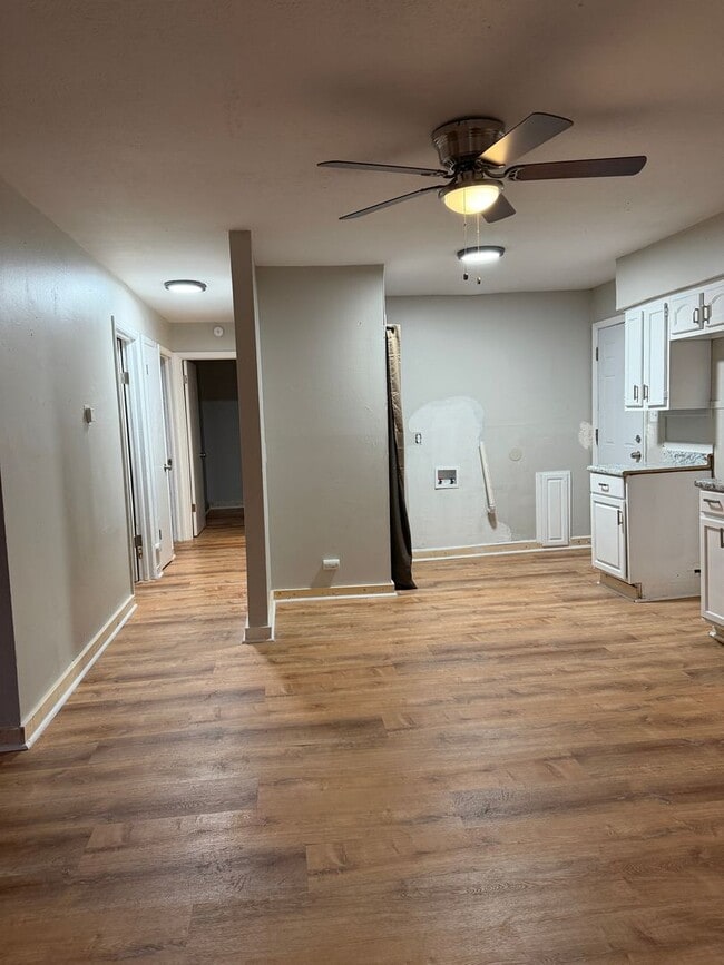 Building Photo - Discover this newly remodeled 3-bedroom, 1-bath home in Indianapolis’s Old Southside.