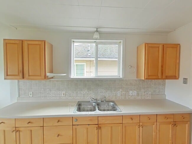 Building Photo - 1321 Elizabeth Ave