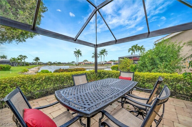 Building Photo - 9341 White Hickory Ln