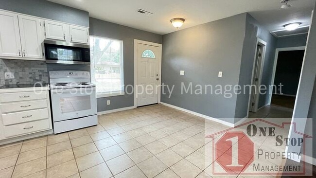Building Photo - Updated 4 Bedroom, 2 Bath home in South Ka...