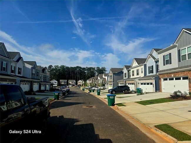 Building Photo - 2625 Ravencliff Dr