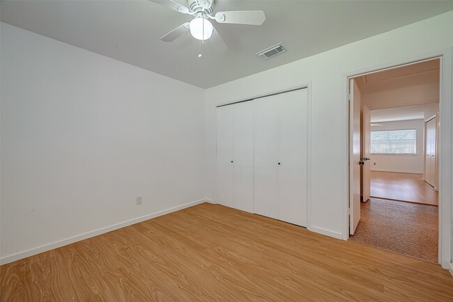 Building Photo - 810 Richvale Ln