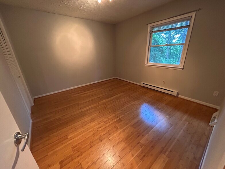 Bedroom #2 - 1120 Rolling Hill Dr