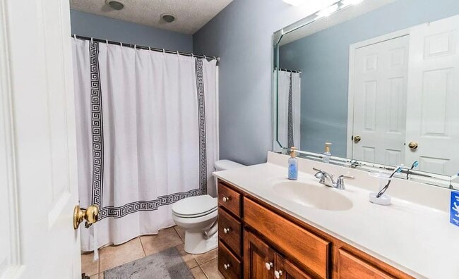 Building Photo - 639 Muirfield Cir
