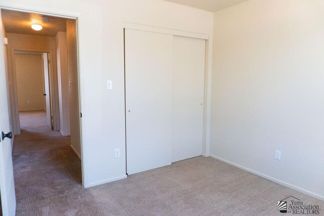 Building Photo - 4319 S Desert Willow Wy