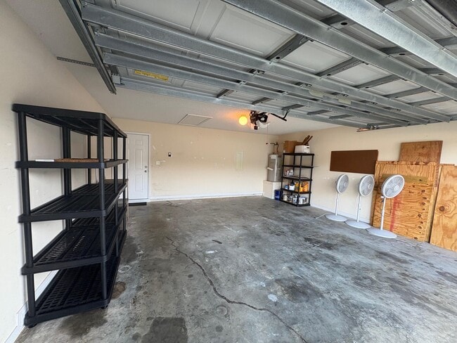 Building Photo - 3326 Skywagon Dr