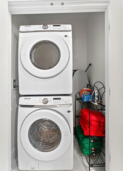 Building Photo - 21 Bolton St