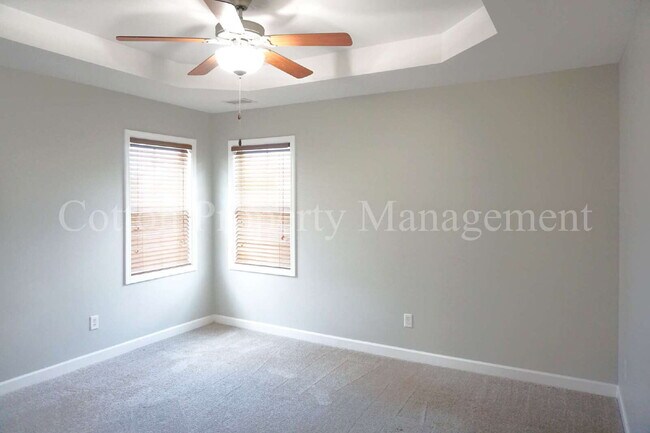 Building Photo - 2018 Willow Stone Ct