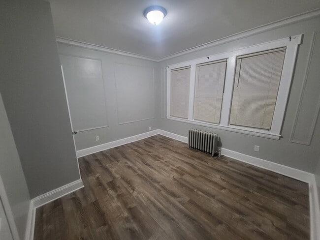 Building Photo - 100-102 Grand Ave