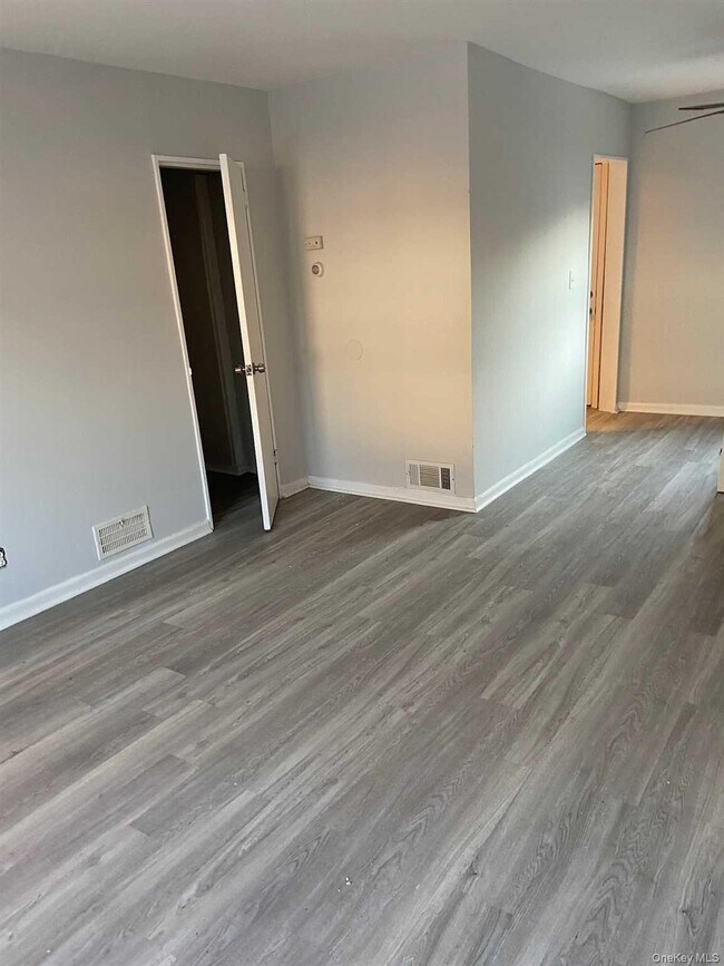 Building Photo - 9 Gilmore Blvd S