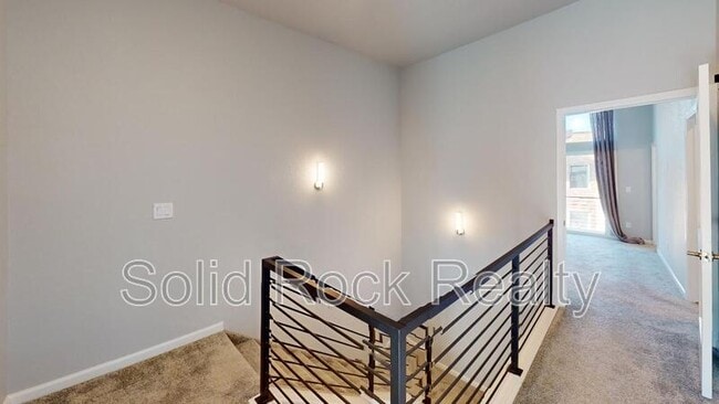 Building Photo - 1758 Creek Edge Vw