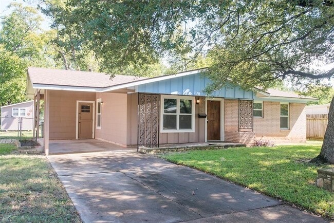 Building Photo - 4605 Clawson Rd