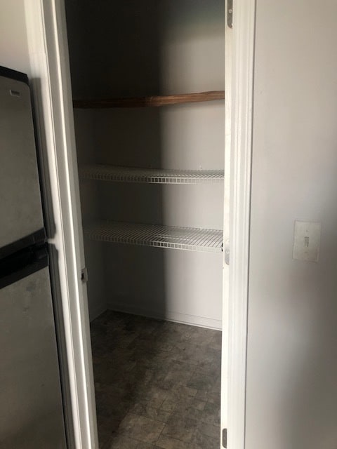 Building Photo - 3 Bedroom 2.5 bath w/1 car garage - Countr...