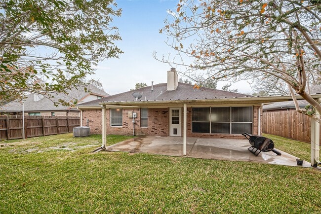 Building Photo - 4431 Duesenberg Dr