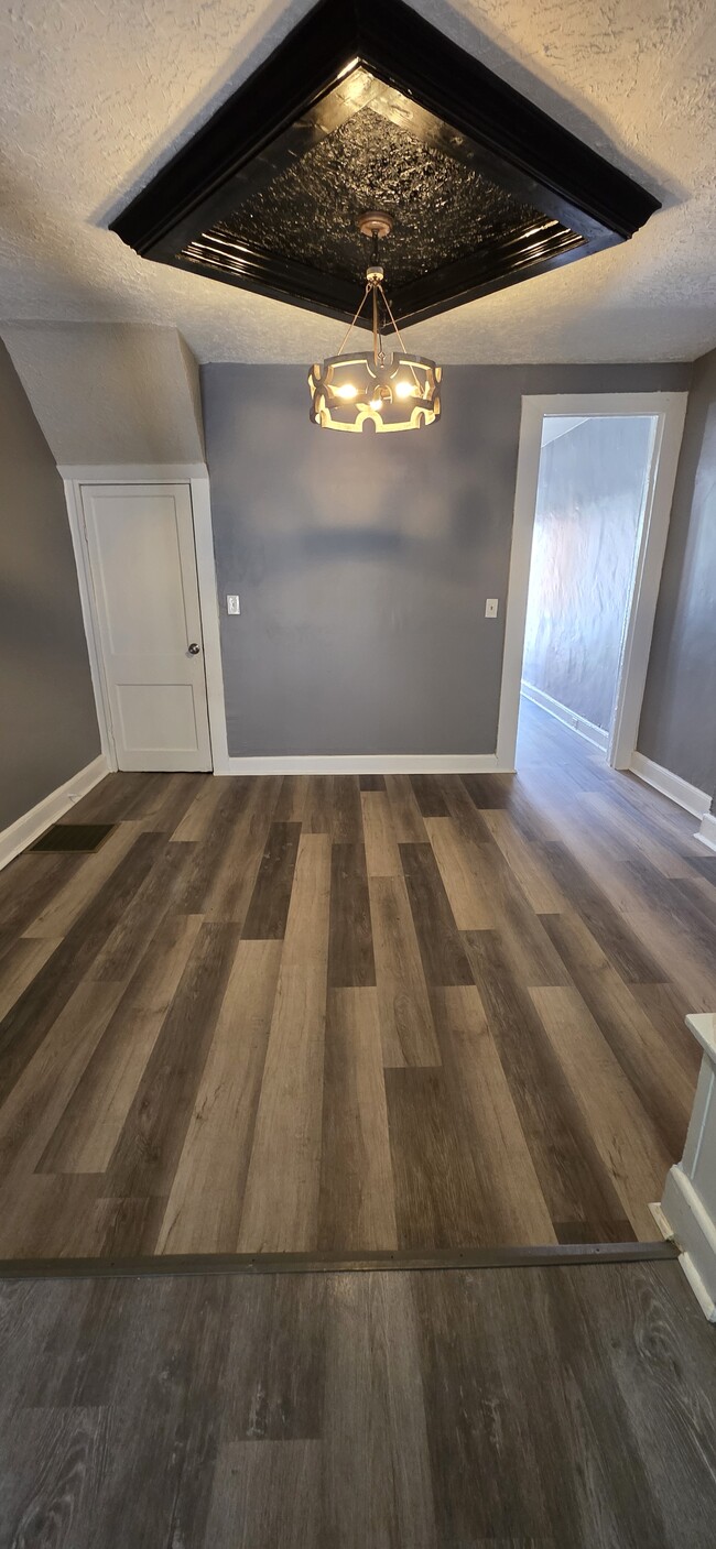 Building Photo - 2707 Presbury St