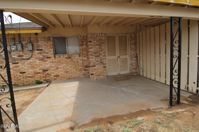Building Photo - 3406 Moonlight Ave