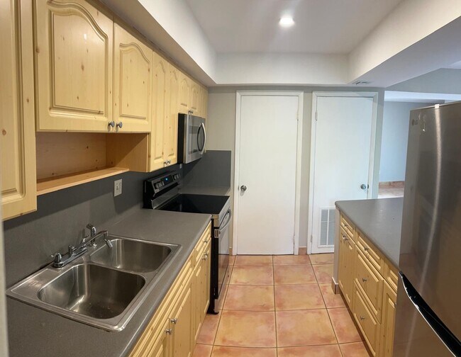 Building Photo - 8401 SW 107th Ave