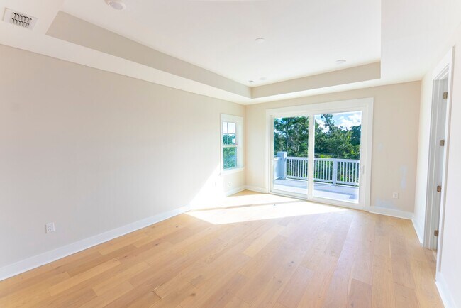 Building Photo - 96569 Bay View Dr