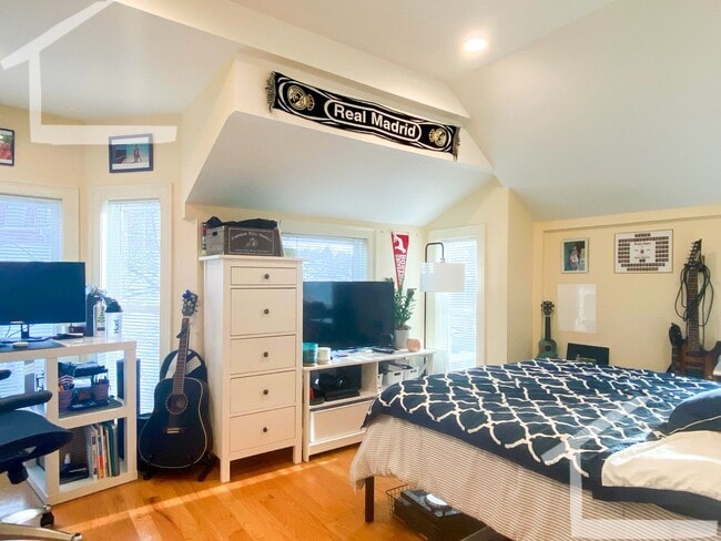 Building Photo - New Construction in Allston, Central Heat/AC, Free Laundry, Parking, 3 Full Bathrooms,