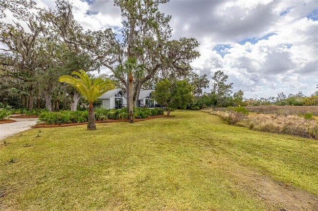 Building Photo - 6201 Frederica Rd