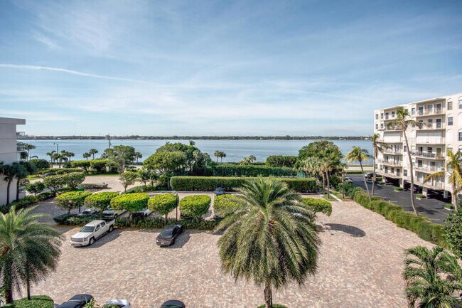 Building Photo - 3250 S Ocean Blvd