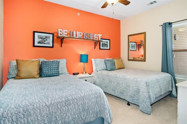 Building Photo - 540 River Run