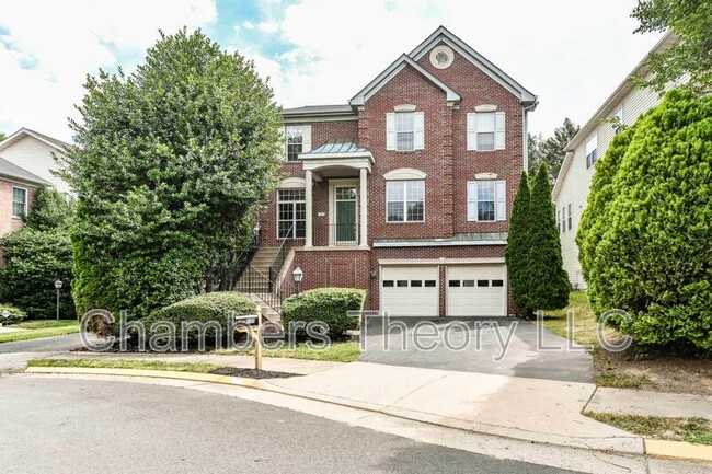 Building Photo - 3105 White Daisy Pl