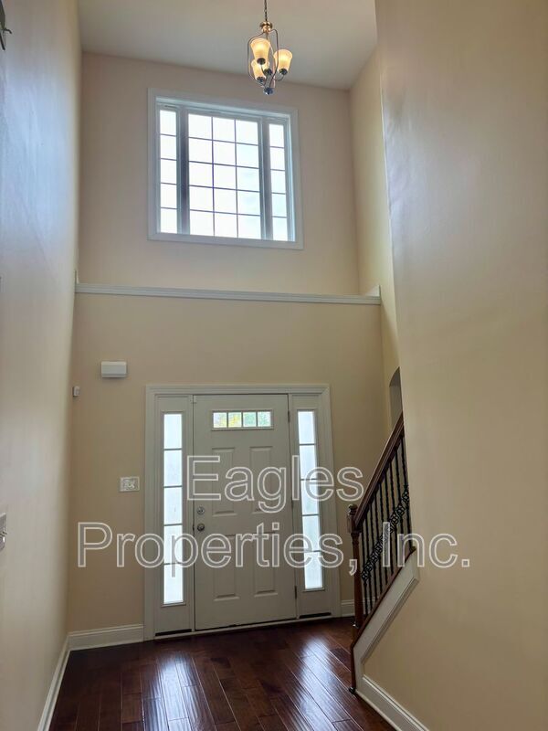 Building Photo - 114 Quail Hollow Dr
